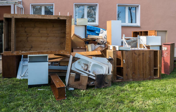 Best Yard Waste Removal  in Legend Lake, WI